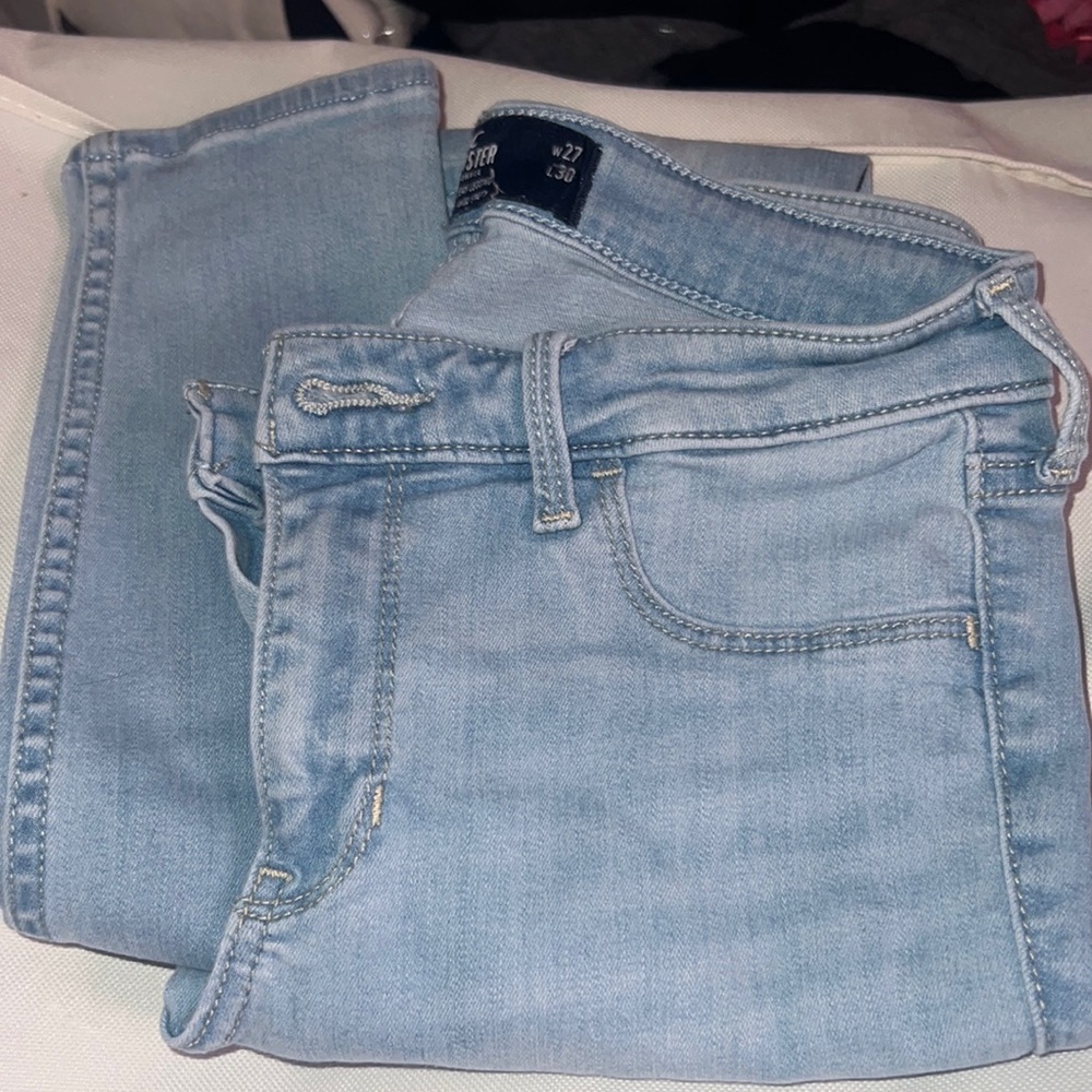 Hollister low rise jean skinny leggings- make an offer